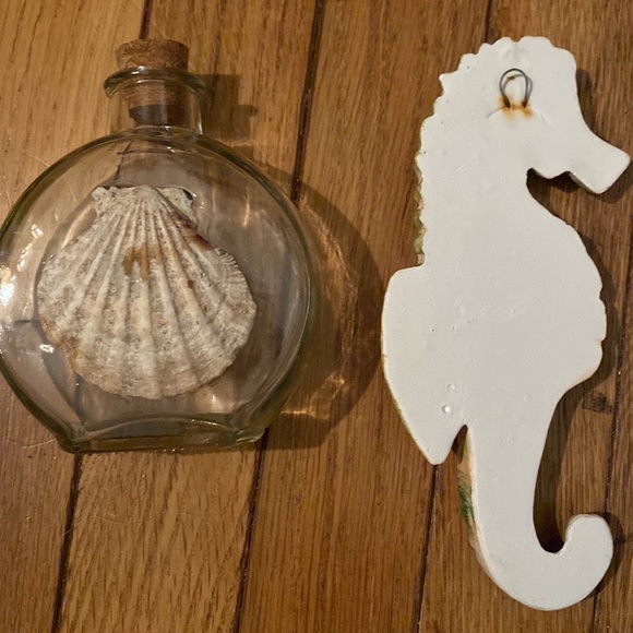Seahorse & Shell Decor - Picture 4 of 5